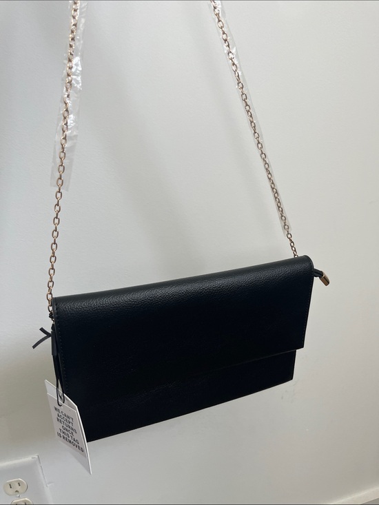 True Decadence Handbags - NWT True Decadence Black Chain Strap Crossbody Clutch